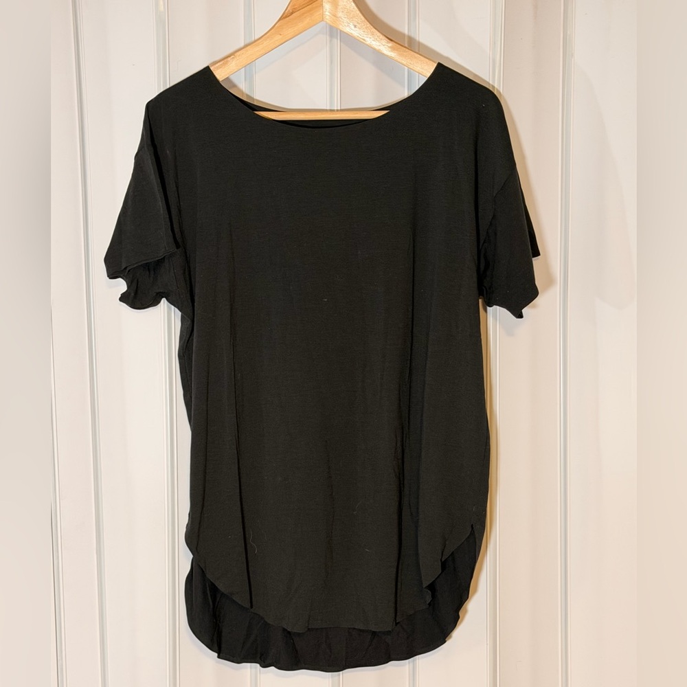 Uniqlo Black Short Sleeve Scoop Neck Tunic